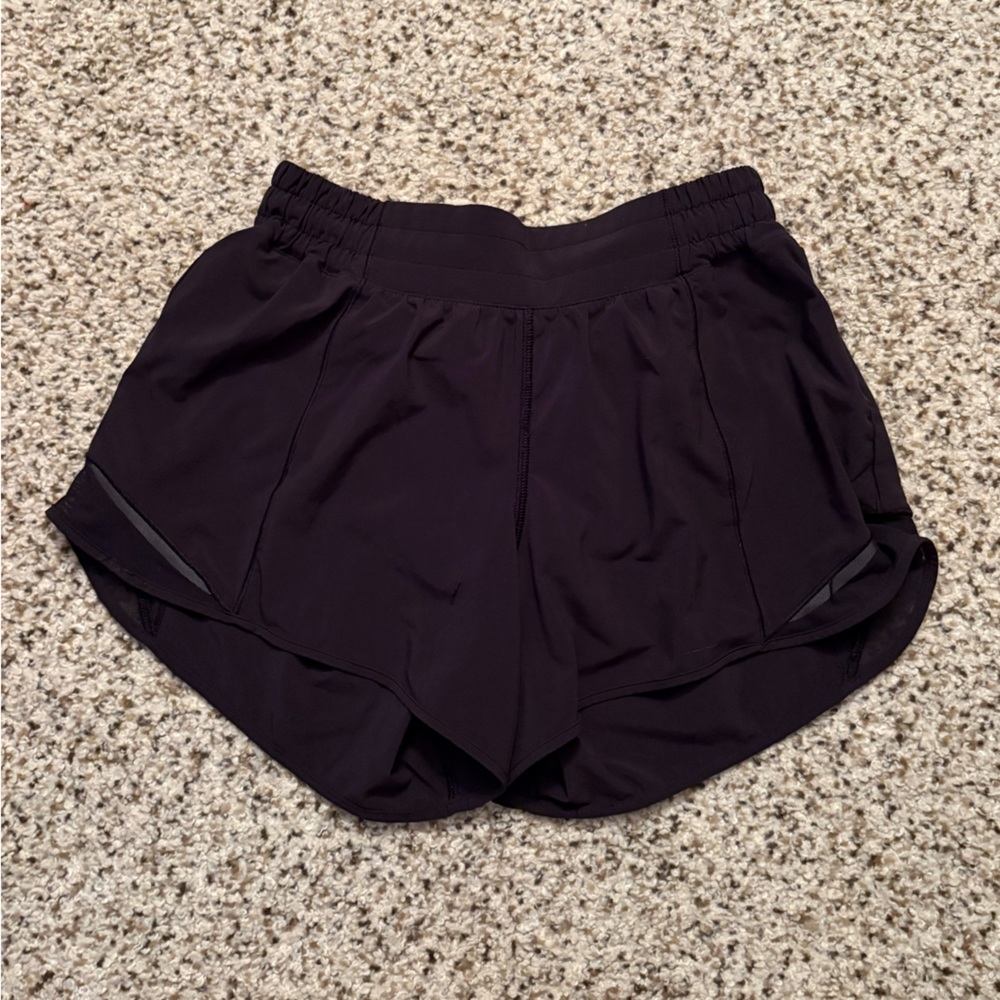 Lululemon Hotty-Hot Lined 2.5” Short